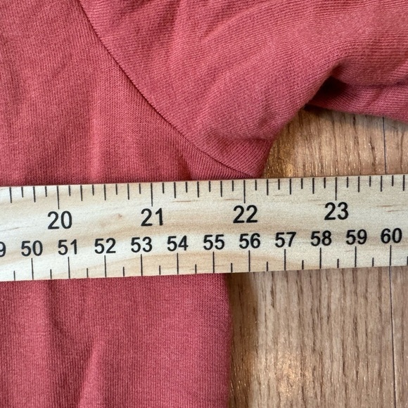 Orvis Vneck pullover rust colored sweater Medium - Picture 7 of 9